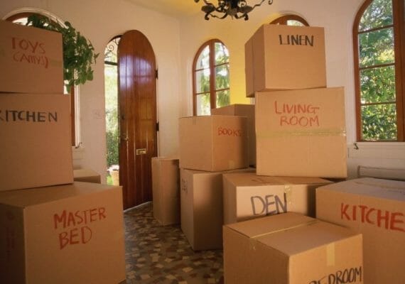 6 TIPS ON LABELING BOXES WHEN YOU MOVE
